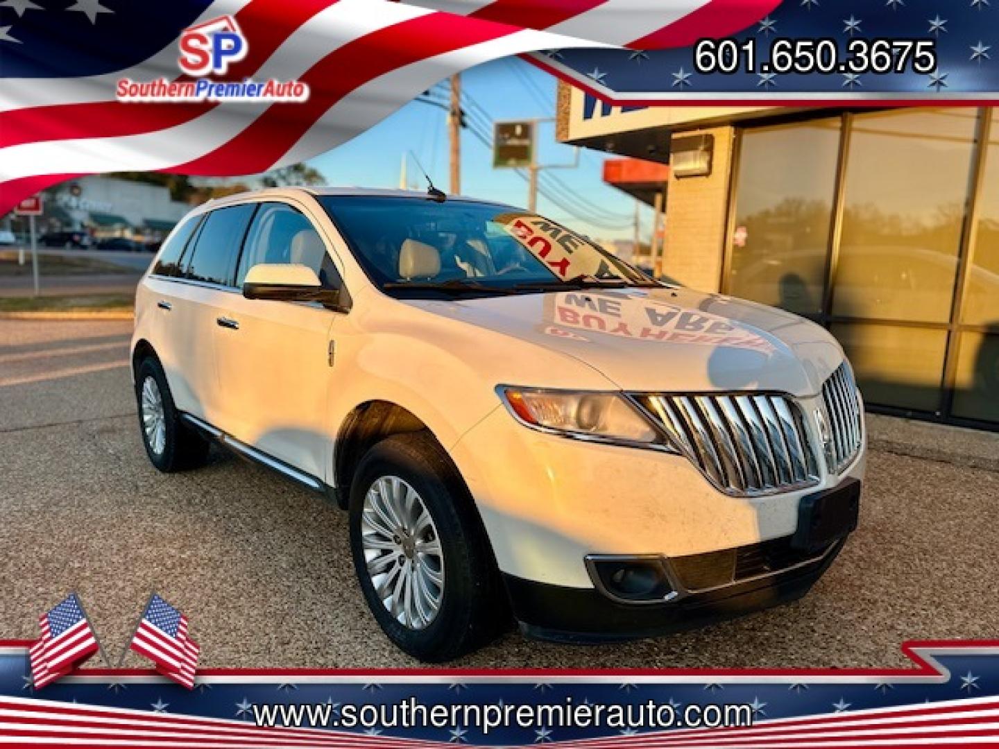 2013 WHITE LINCOLN MKX BASE (2LMDJ6JK0DB) , located at 922 W. Beacon St., Philadelphia, MS, 39350, (601) 650-3675, 32.770447, -89.127151 - Photo#0